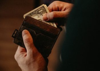 카드나 민사소송에서 패소하면 파산을 해야하나요?